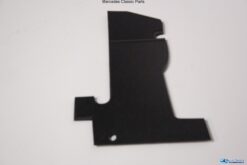 Bekleding onder dashboard links v.nr. 1096802717