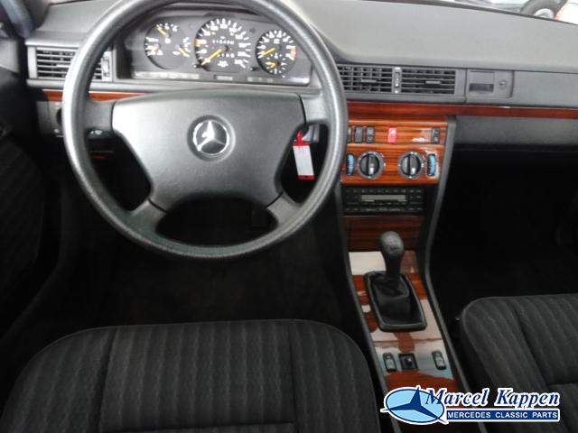 Mercedes 230TE 09-1992 15.400km - Afbeelding 17