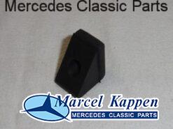 Hoekrubber motorkap v.nr. 1119870340