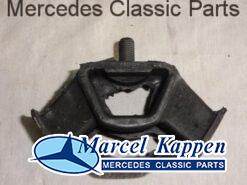 Versnellingsbaksteunrubber v.nr. 1162400418