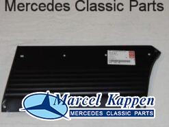 Plaat tussen linker deur en achterwiel SLC v.nr. 1076371109 repro