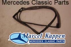 Deurrubber rechts voor origineel v.nr. 1107200278