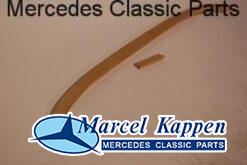 Houten lijst in softtop kap v.nr. 1117505037