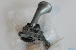 Alternative view of Oliepomp origineel V8 M116980/116981 v.nr. 1161800801 NOS