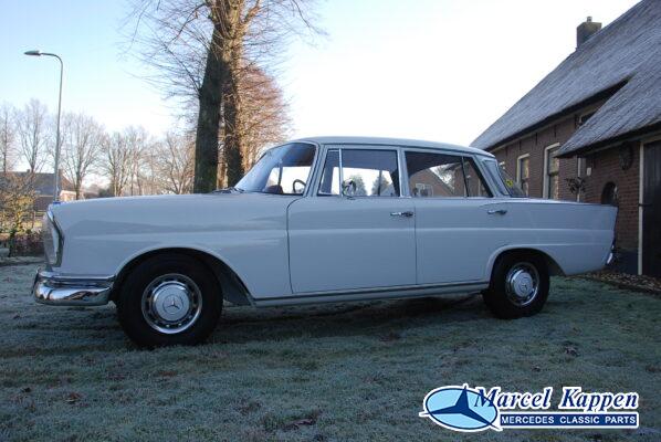 Mercedes 220SEb W111014 1964 55.128km