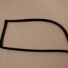 Achterzijruitrubber links W123T v.nr. 1236700939