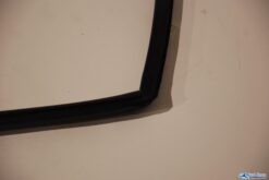 Alternative view of Achterzijruitrubber rechts W123T v.nr. 1236701039