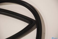 Alternative view of Achterruitrubber W123T v.nr. 1237400656 repro