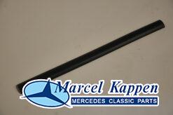 Bumperrubber voorzijde middendeel v.nr. 1078850323 repro